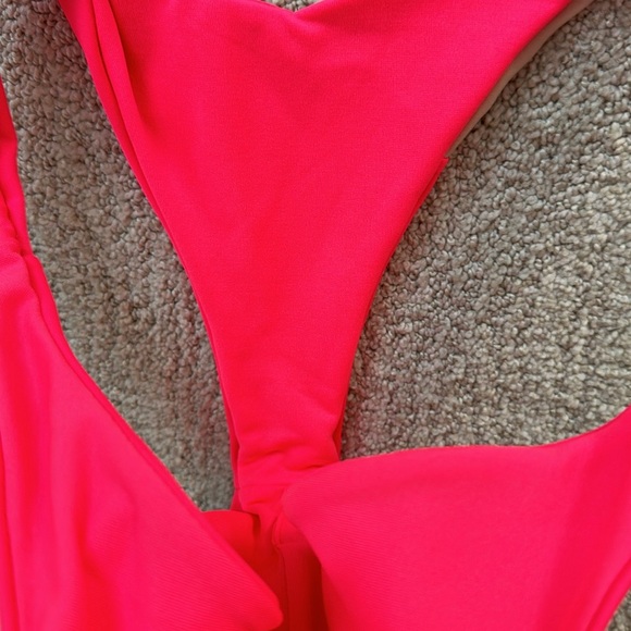 🩷 Women’s Neon Billabong Bikini set - Picture 7 of 8